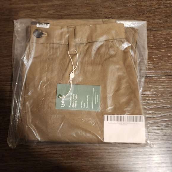 Quince Men’s Recycled Comfort Tech Chino (Slim Fit) NWT Light Khaki Various Size - Picture 2 of 4